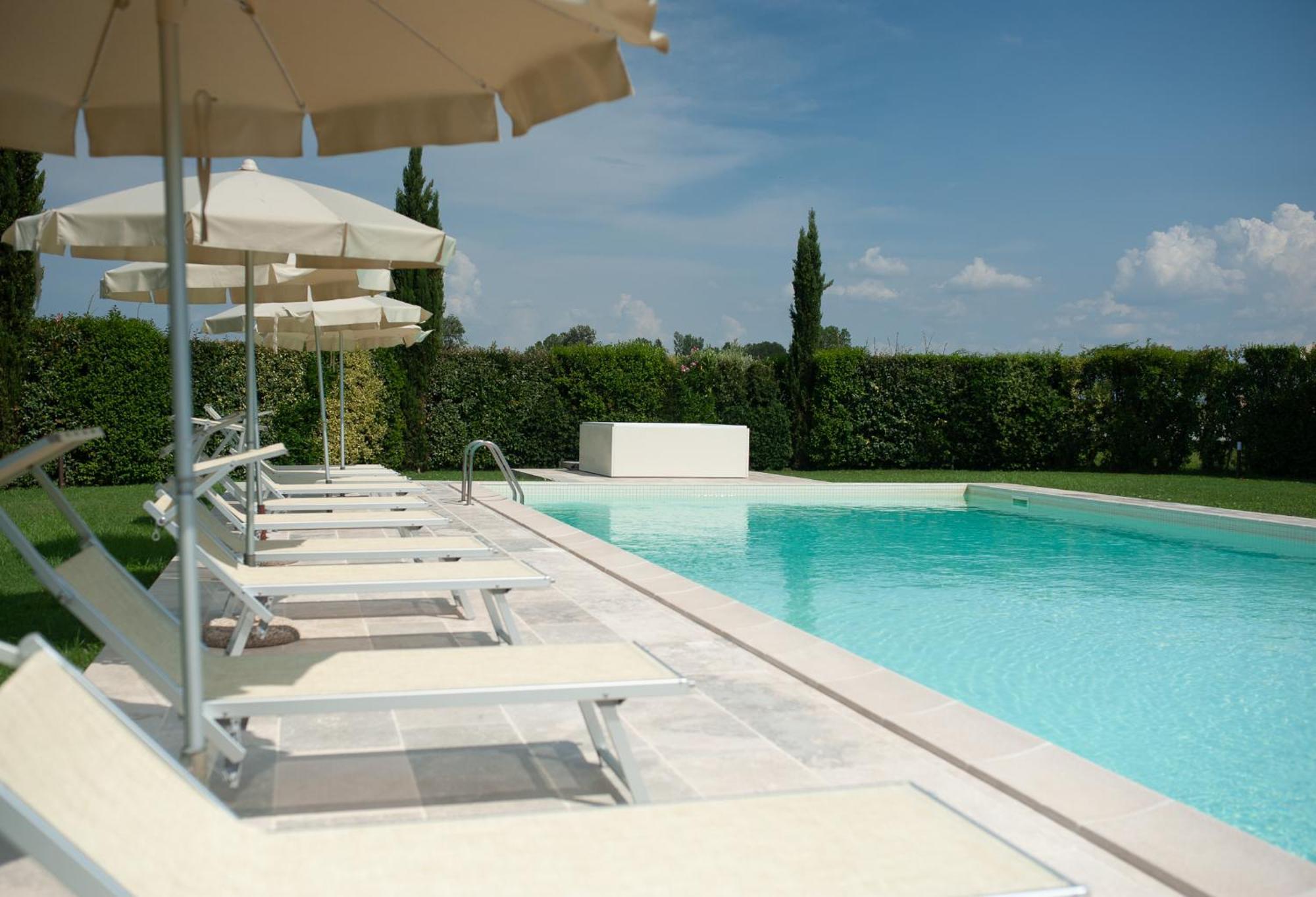 Le Colombaie Country Resort Ponsacco Exterior photo